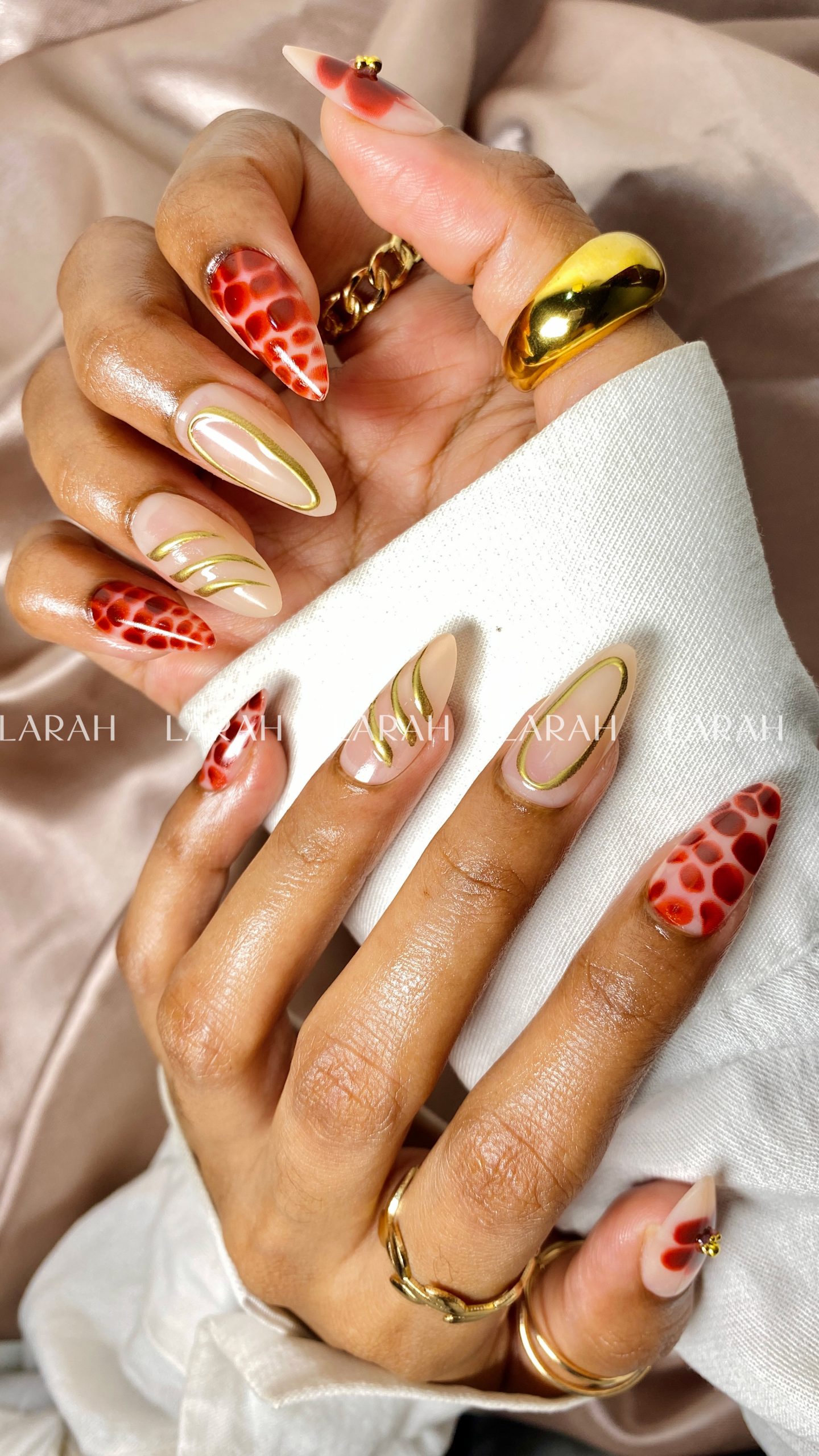 PRESS ON NAILS ALMOND MOLTEN ROUGH CONTOUR - Image 2