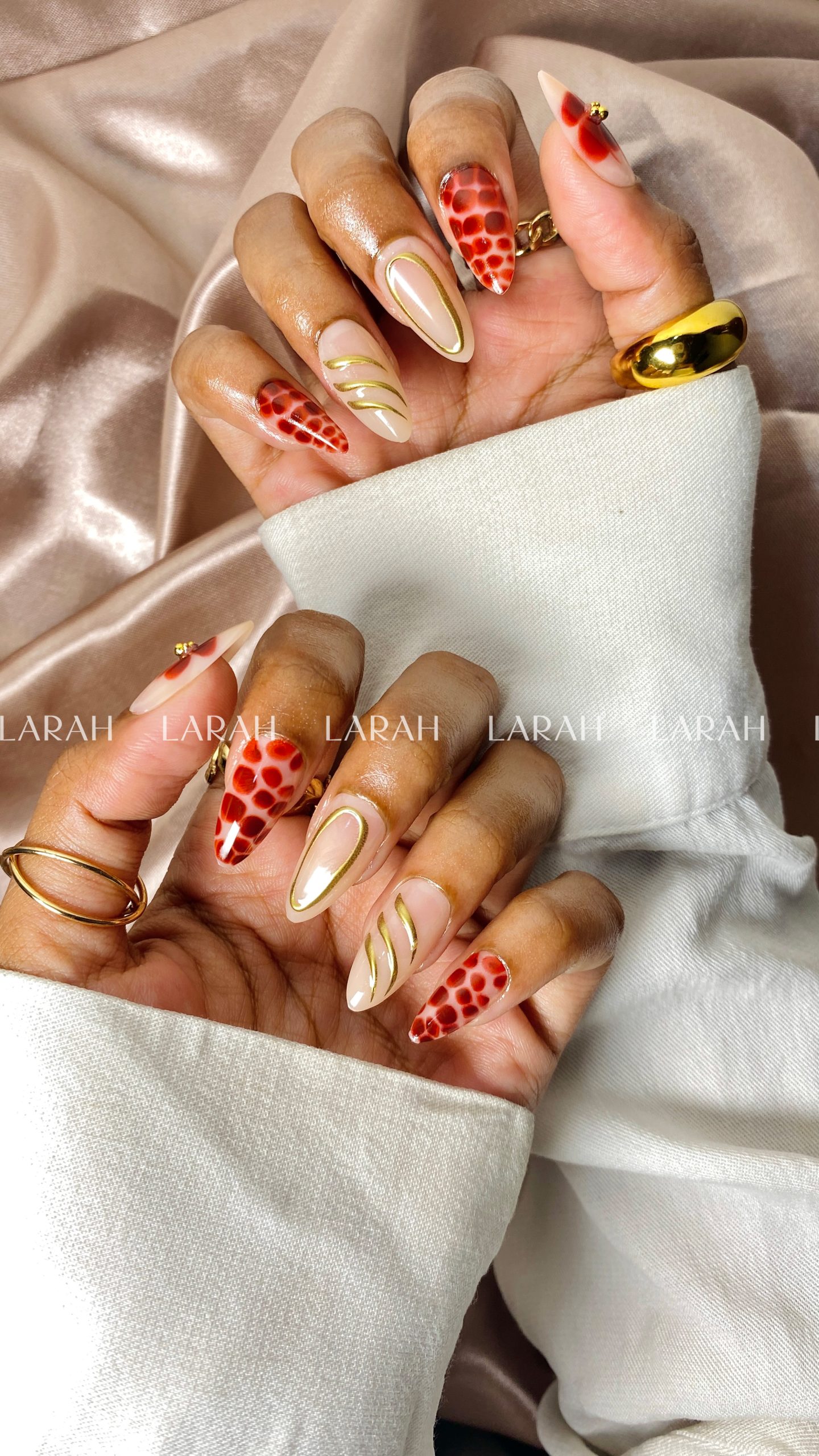 PRESS ON NAILS ALMOND MOLTEN ROUGH CONTOUR - Image 4